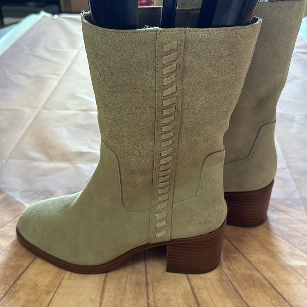 💵Women's Vince Camuto Tan Suede Mid-Calf Boot Size 8.5 - Picture 5 of 12